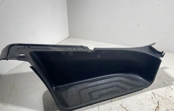Mercedes-Benz Sprinter W907 W910 Front sill trim cover
