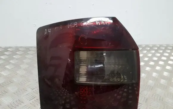 Audi A4 S4 B6 8E 8H Rear/tail lights 8E9945095A