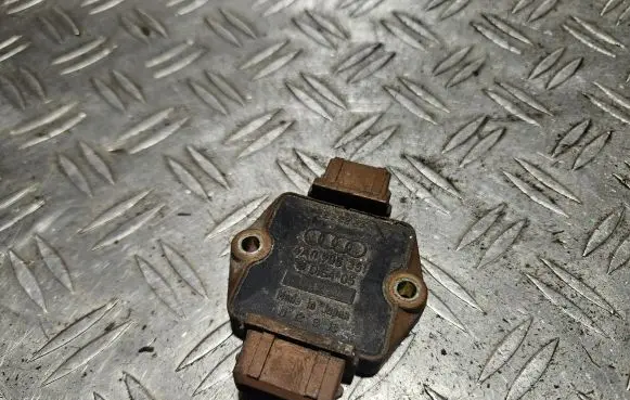 Audi A6 S6 C5 4B Ignition amplifier control unit 4A0905351