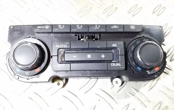 Skoda Octavia Mk2 (1Z) Climate control unit 3T0907044AB 5HB00974920