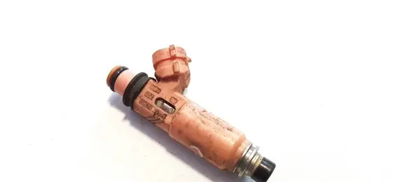 Lexus ES 250 - 300 - 330 Fuel injector 2325020030