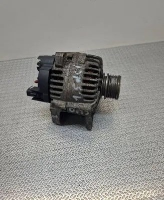 Renault Megane II Generator/alternator TG11C034 8200386808 2542945D