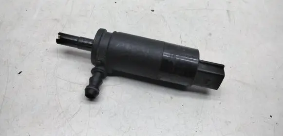 BMW 5 E39 Headlight washer pump 8377613