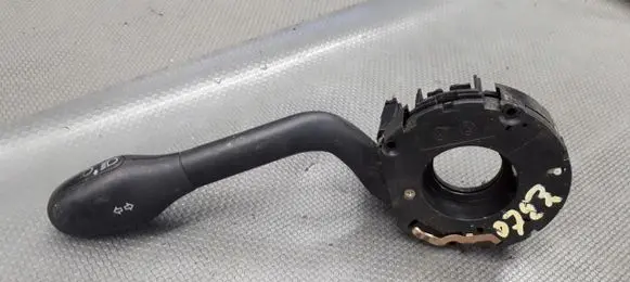 Volkswagen Golf III Fog light switch 