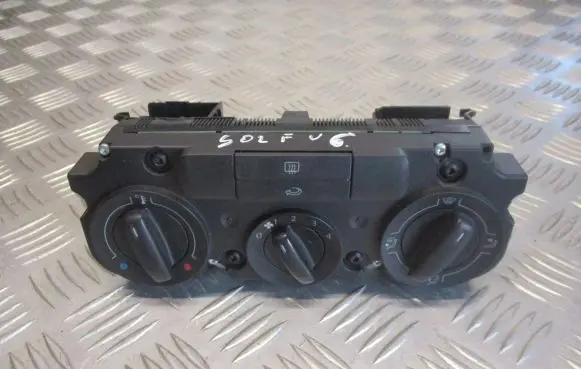 Volkswagen Golf V Interior fan control switch 