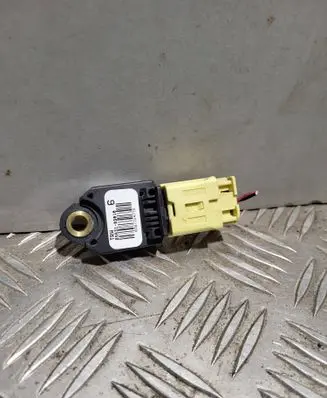 Toyota Yaris Airbag deployment crash/impact sensor 898310D010 0387724772