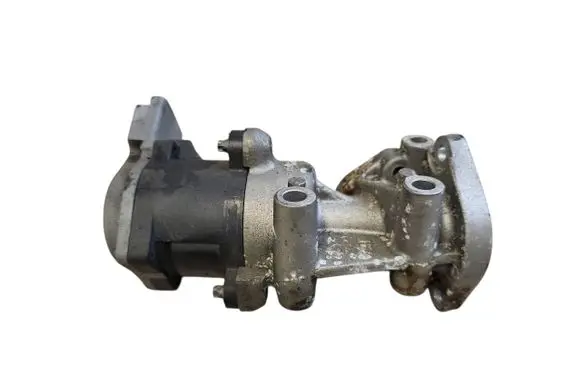 Jaguar XF X250 EGR valve 4R8Q90475BC