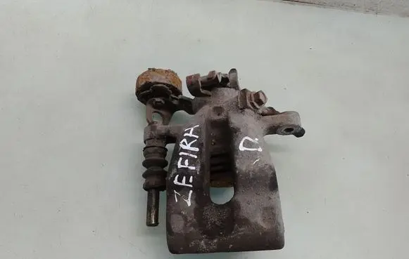 Opel Zafira B Rear brake caliper