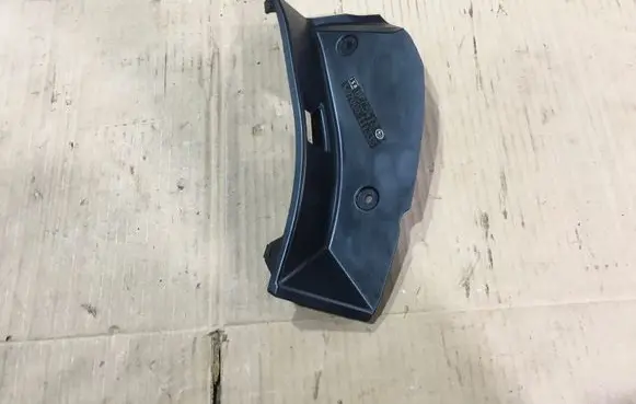 Subaru Outback Rear/tail light trim molding 22020067