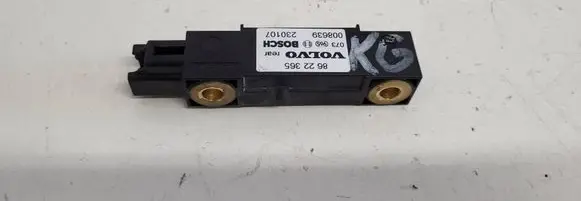 Volvo V70 Airbag deployment crash/impact sensor 8622365 230107 008639