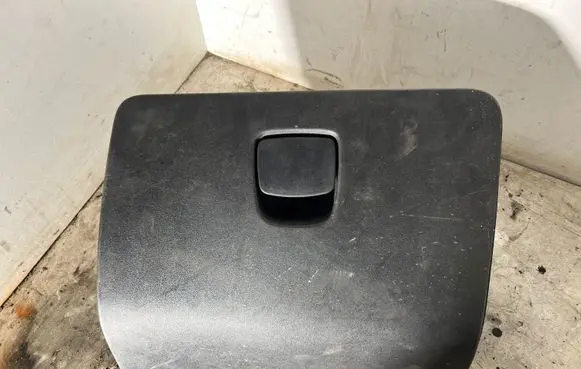 Iveco Daily 6th gen Glove box 5801544516