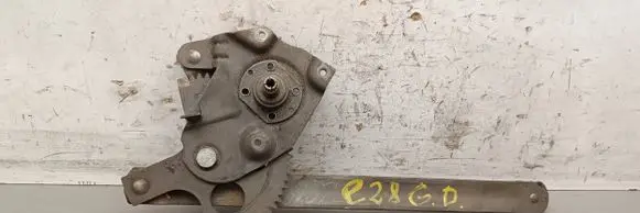 BMW 5 E28 Rear door manual window regulator 