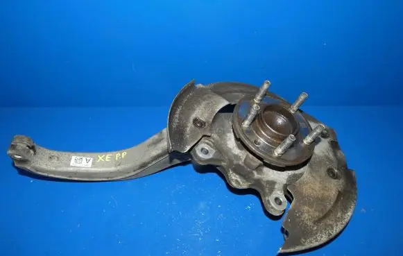 Jaguar XE Front wheel hub