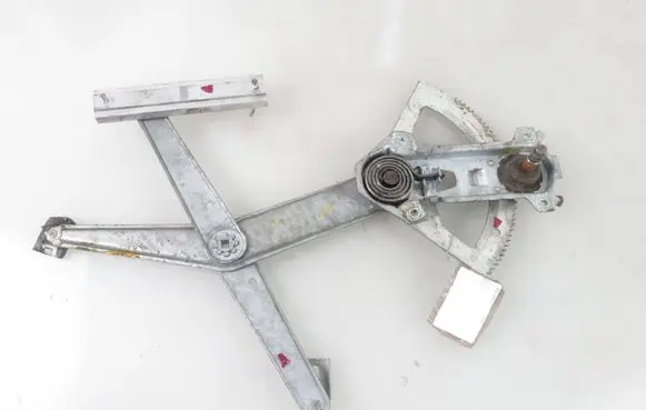 Mercedes-Benz E W124 Front door manual window regulator 