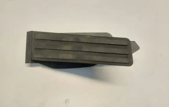 Porsche Taycan 9J1 Accelerator throttle pedal 9J1721507JLK0121