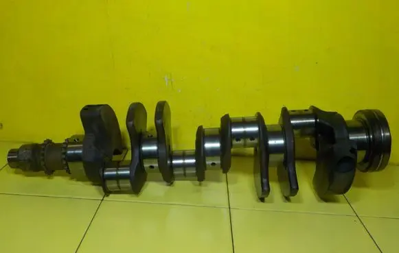 BMW X5 E53 Crankshaft 1704768 448S2 M62