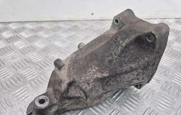 Mercedes-Benz Sprinter W906 other engine part A6512231804