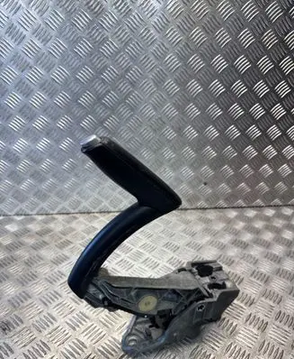 Audi A3 S3 8P Hand brake release handle 8P0711303