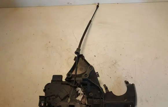 Volvo V50 Front door lock 30753664 30784047