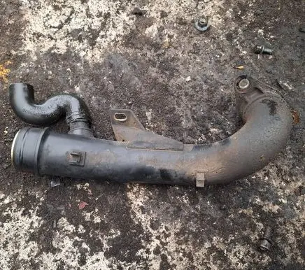 Intercooler hose/pipe