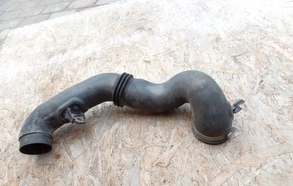 Subaru Legacy Air intake hose/pipe A12AG05