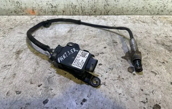 Peugeot Partner III Lambda probe sensor 0281008675 06563 37923