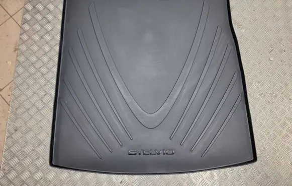 Alfa Romeo Stelvio Rubber trunk/boot mat liner 50903560