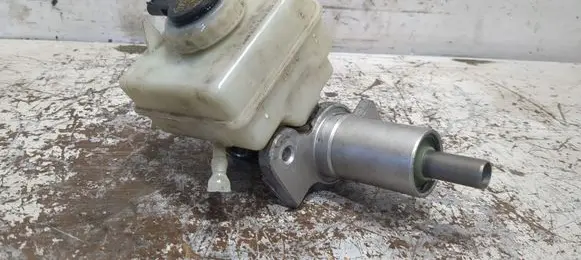 BMW 5 E60 E61 Master brake cylinder 32067179D 2923