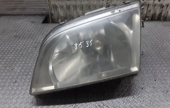 Mitsubishi Space Star Headlight/headlamp