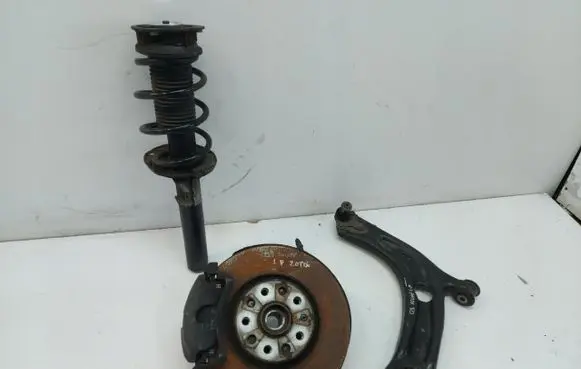 Audi Q3 F3 Front wheel hub spindle knuckle audq383a20191
