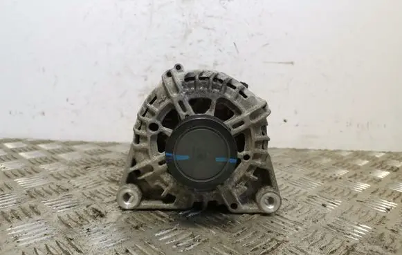 Ford Kuga II Generator/alternator AV6N10300MD 2113005464213