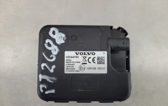 Volvo XC40 Alarm system siren 32344783