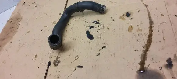 Volkswagen Golf III Engine coolant pipe/hose