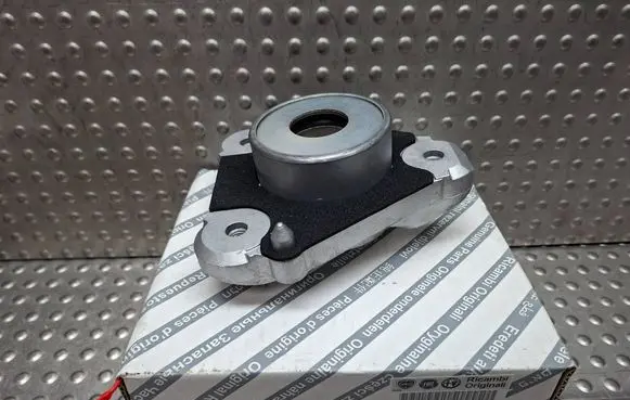 Fiat Ducato Front upper strut mount S26336298 1350788080