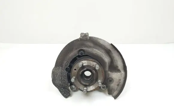 Front wheel hub