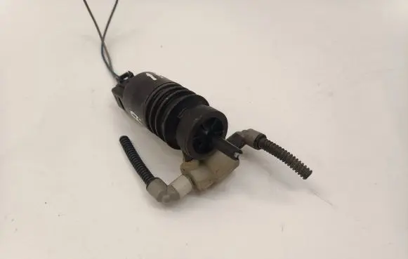 Opel Insignia A Windscreen/windshield washer pump 13250357