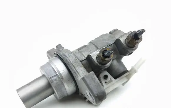 Chevrolet Trax Master brake cylinder 53H17D 73H09H