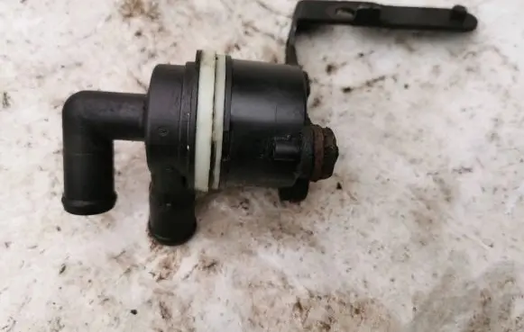 Volkswagen Sharan Electric auxiliary coolant/water pump 5N0965561A 12402100302