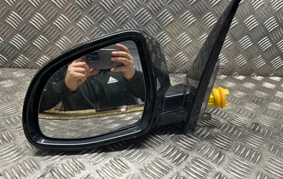 Front door electric wing mirror