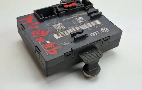 Audi A4 S4 B8 8K Door control unit/module 8K0959795