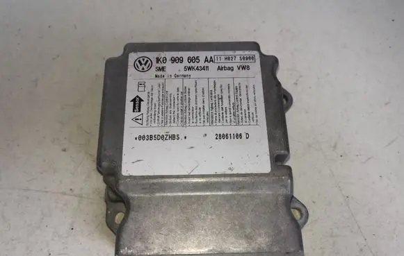 Skoda Octavia Mk2 (1Z) Airbag control unit/module 1K0909605AA