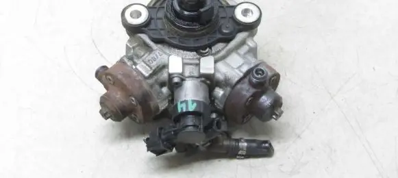 Volvo XC60 Fuel injection high pressure pump 0445010681