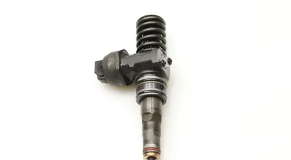 Skoda Octavia Mk2 (1Z) Fuel injector 038130073AG