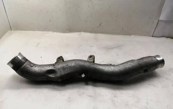 Intercooler hose/pipe