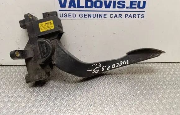 Iveco Daily 4th gen Accelerator throttle pedal 504061734 489300495 0281002632