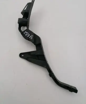Audi A2 Front bumper mounting bracket 8Z0854730