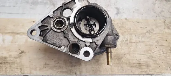 Vacuum pump