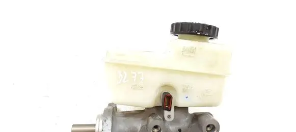 Nissan Navara D40 Master brake cylinder 26612800183