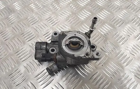 Opel Astra J Thermostat 