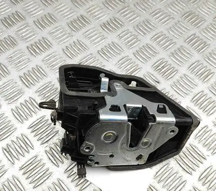 BMW X3 F25 Rear door lock 7318418